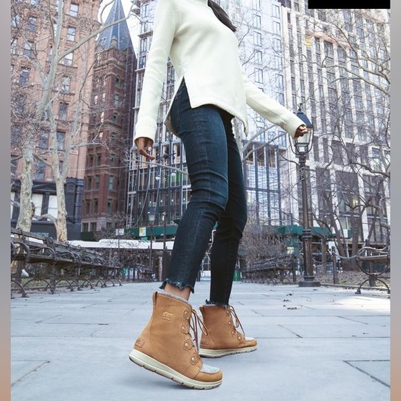 Sorel Joan Explorer Boot - Picture 2 of 7